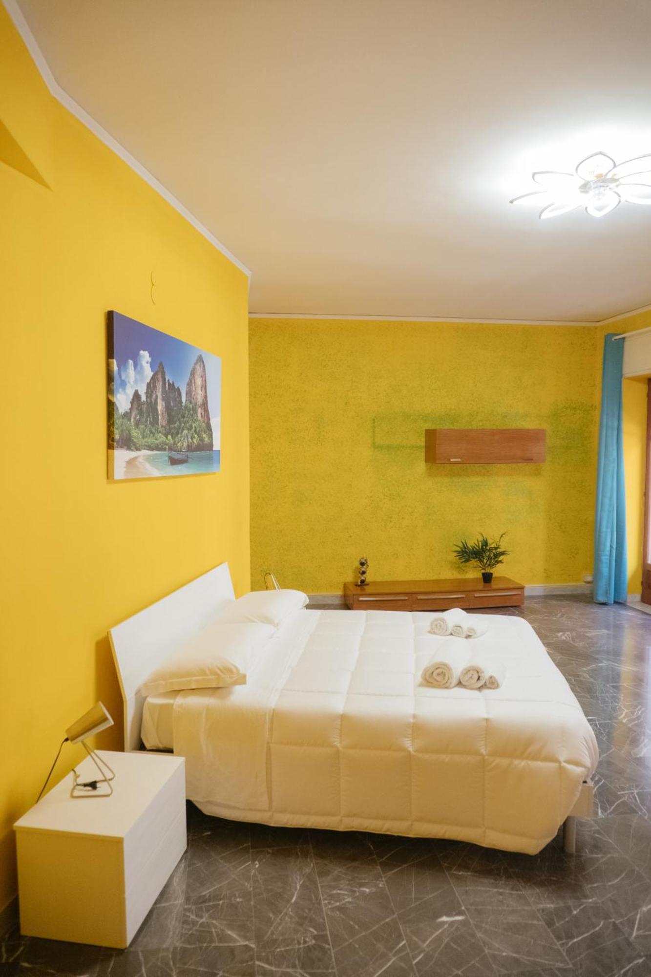 Domus Aurea Relax Room Salernes Extérieur photo