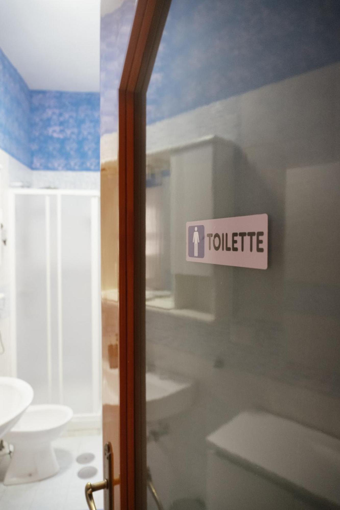 Domus Aurea Relax Room Salernes Extérieur photo